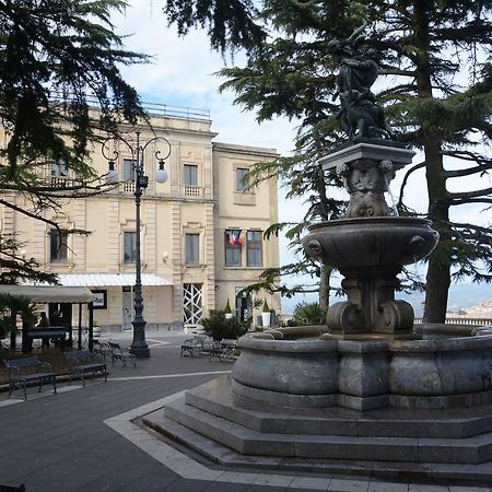 Una Casa Al Belvedere Enna Exterior foto
